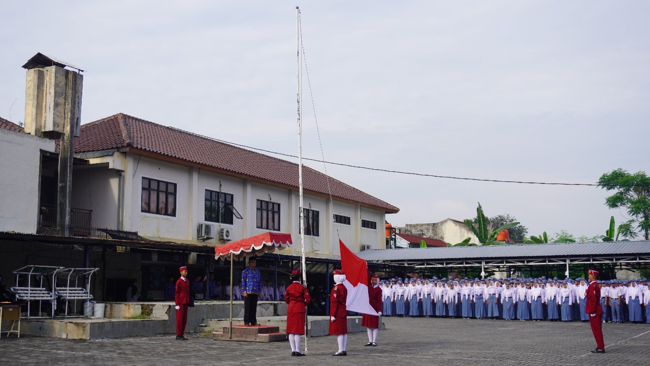 Upacara Bendera Hari Pahlawan 2025